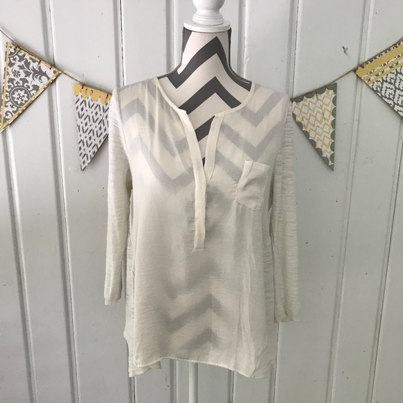 Anthropologie Tops - Anthropologie Knitted and Knotted Verso Henley